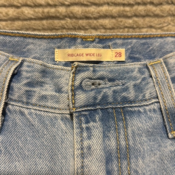 LEVI'S RIBCAGE WIDE LEG NWOT - Picture 5 of 6